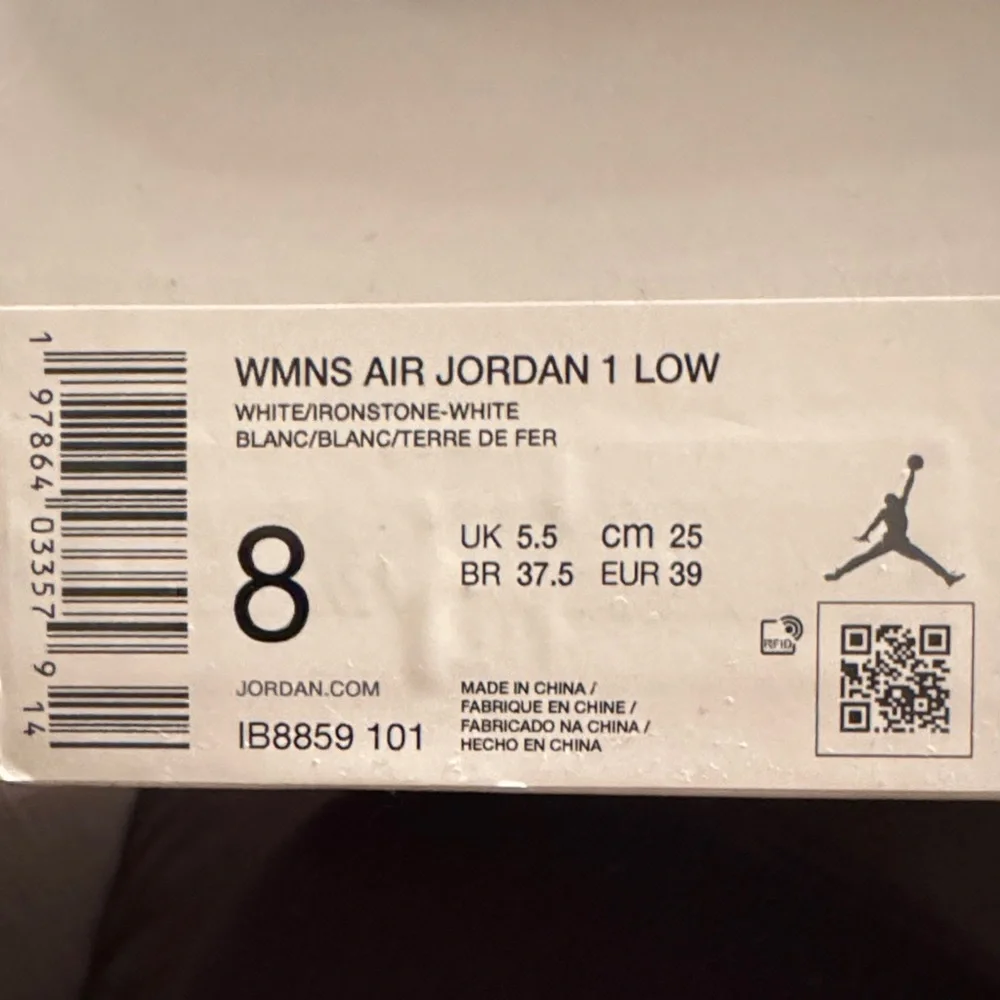 Air Jordan 1 low Women's Pink and White Sneakers - Picture 9 of 16